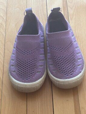 Jan & Jul knit shoes